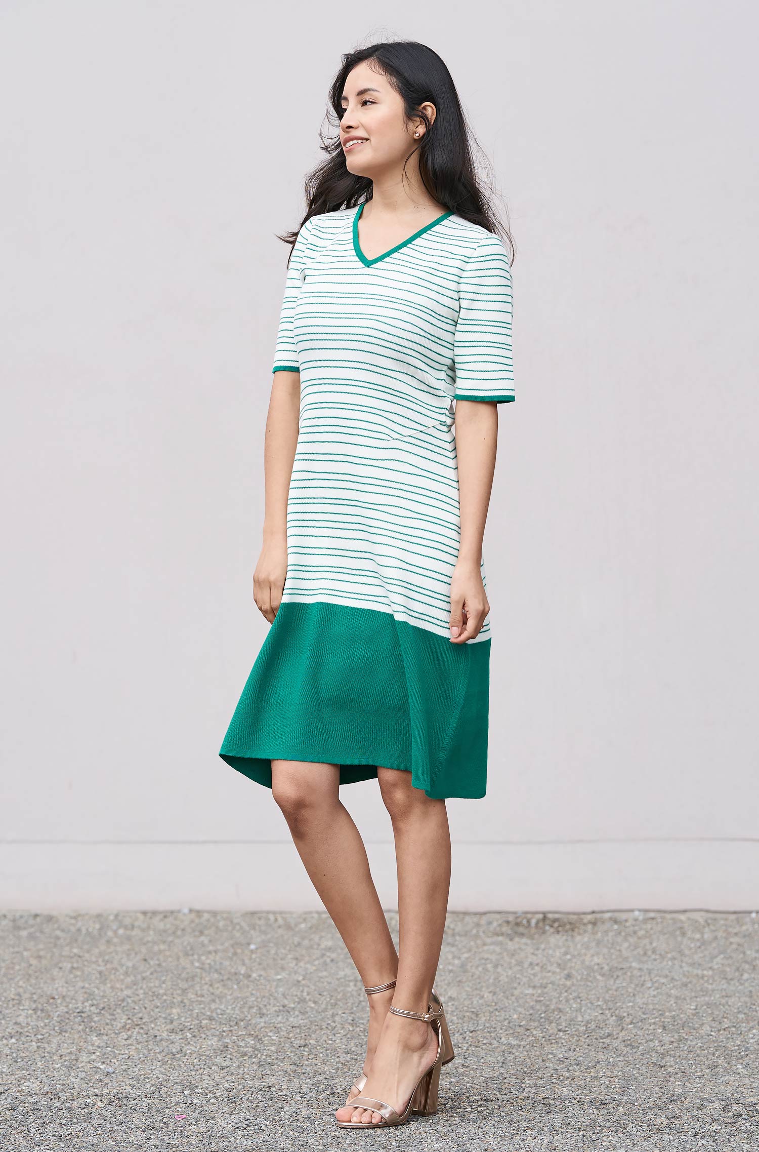 Strickkleid LINEAS aus Bio Pima Baumwolle-sommergrün