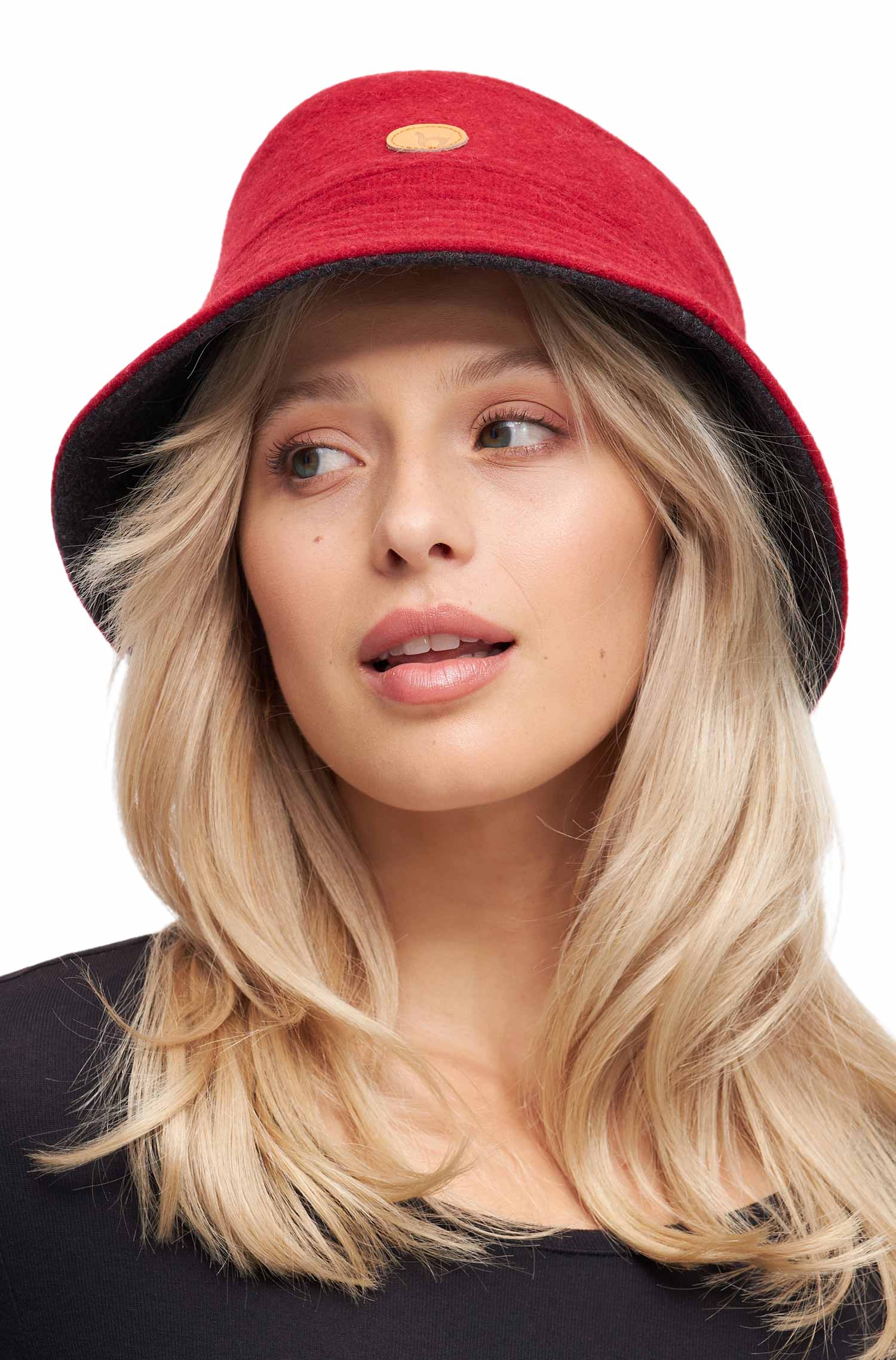 Wendbarer BUCKET HAT aus Baby-Alpaka-Woll-Mix-burgund granit