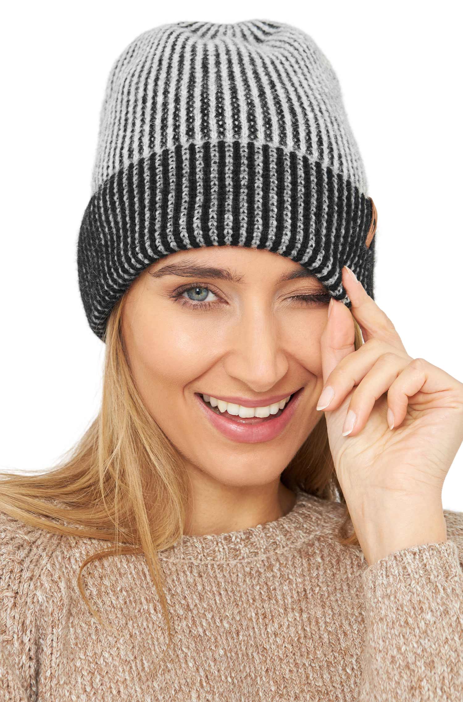 Alpaka Mütze MARINO aus 56% Baby Alpaca & 39% Baumwolle-silber/schwarz