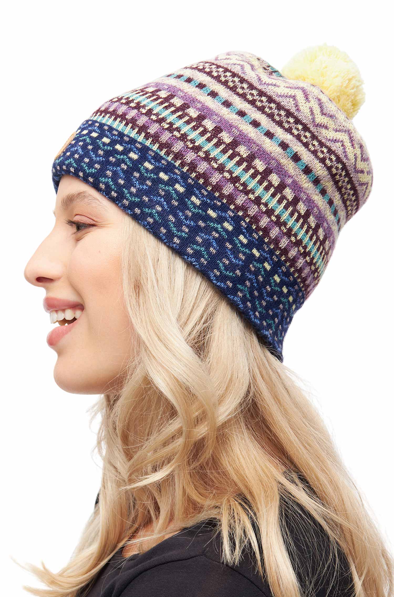 Alpaka Mütze DILAYA mit Bommel-sand multi