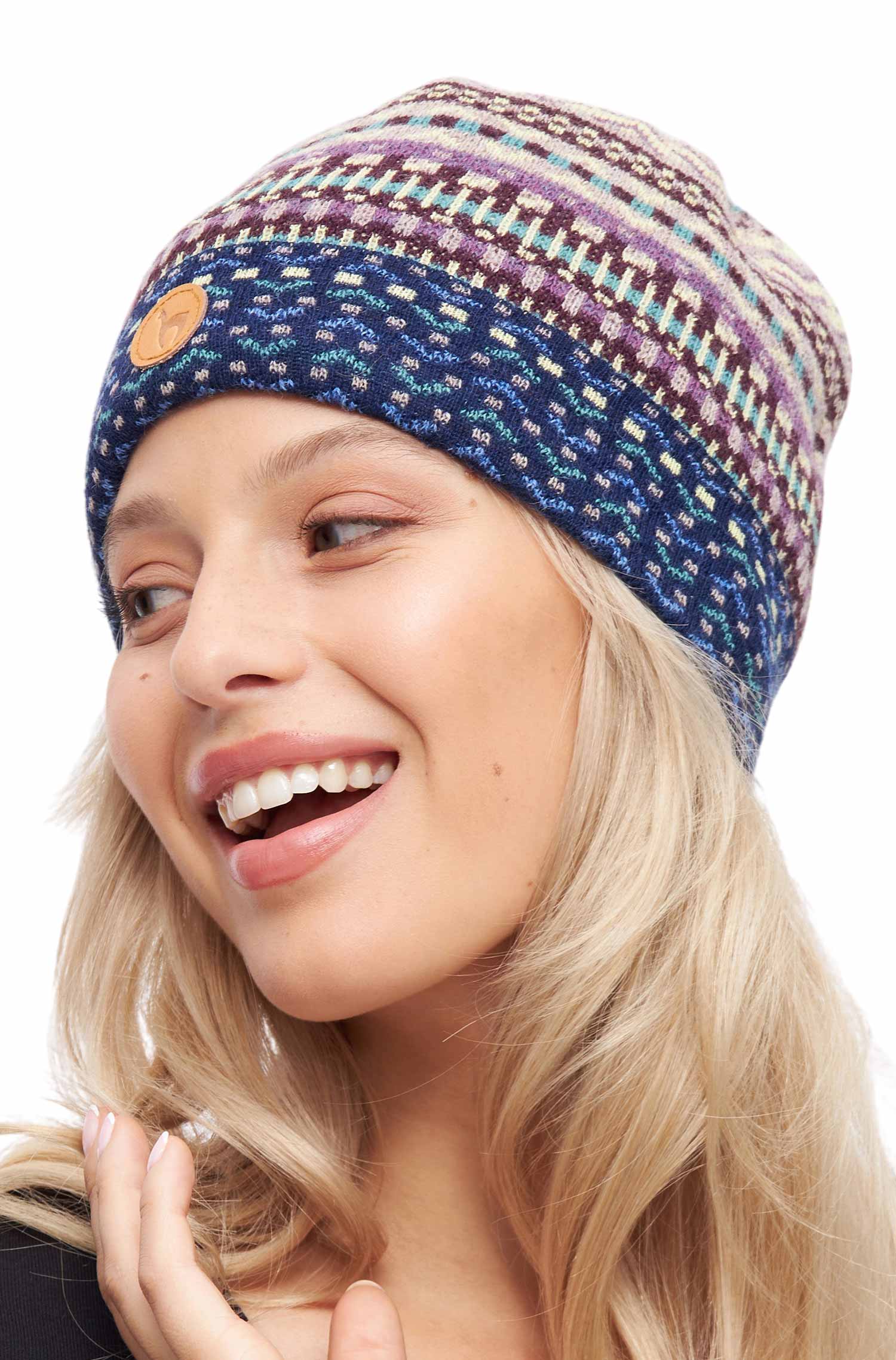 Alpaka Mütze DILAYA mit Bommel-sand multi