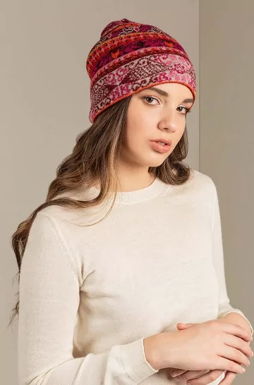 Mütze UKALI mit dekorativem Muster aus Baby Alpaka
