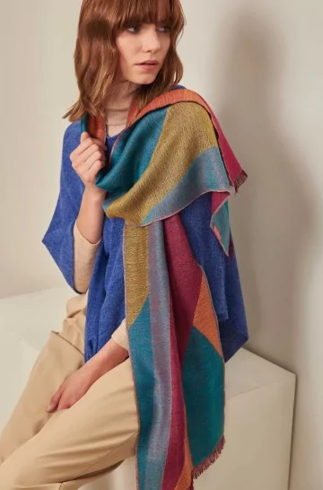 Alpaca shawl UNPAR made of baby alpaca and silk