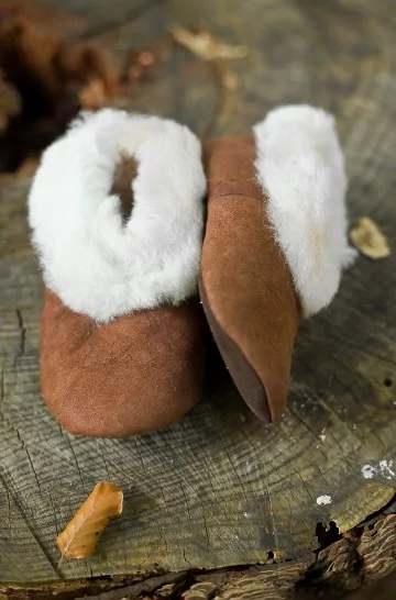 Alpaca fur slippers (size 26-34) from 100% sheep wool