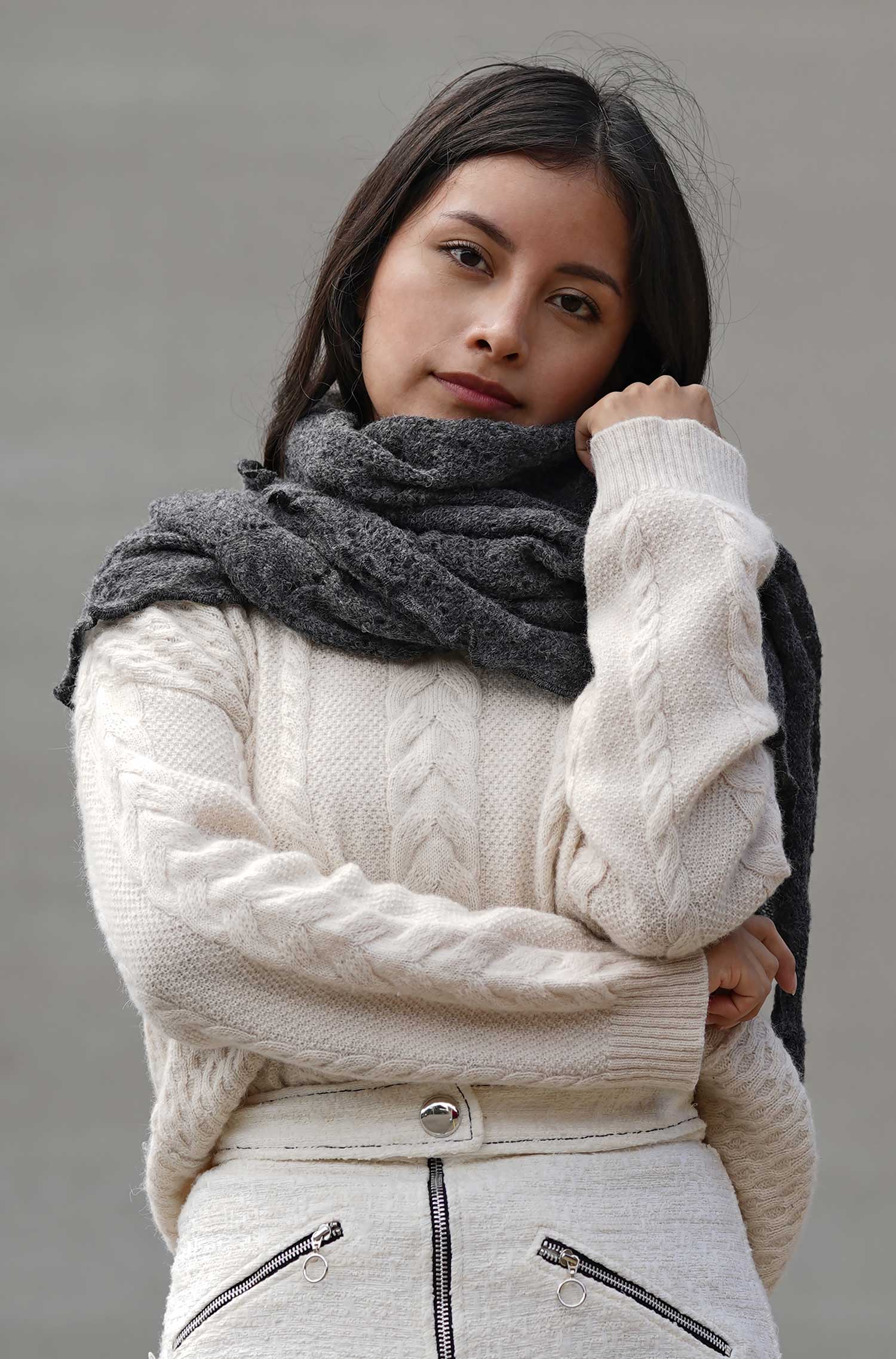 Alpaka Schal HADIA aus 55% Baby Alpaka & 26% Merino-anthrazit